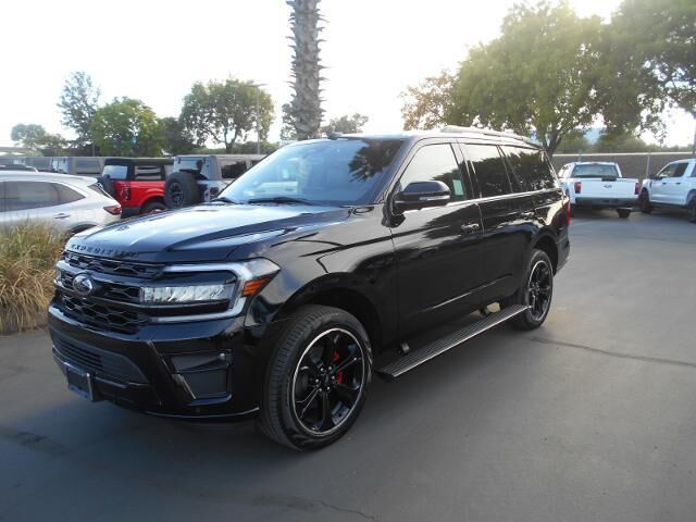 2024 Ford Expedition Limited — photo 1 of 13