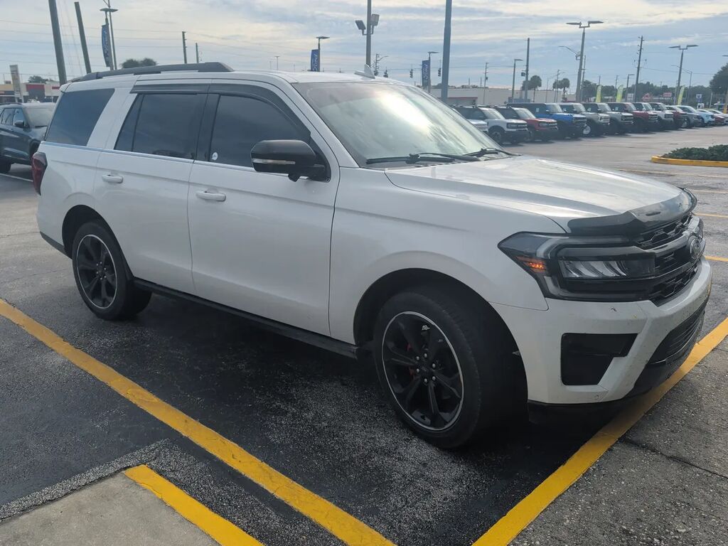 2024 Ford Expedition Limited — photo 1 of 5