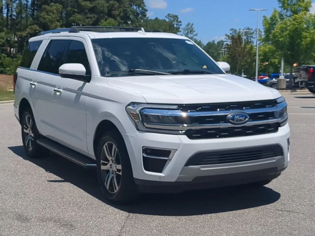 2022 Ford Expedition Limited — photo 1 of 2