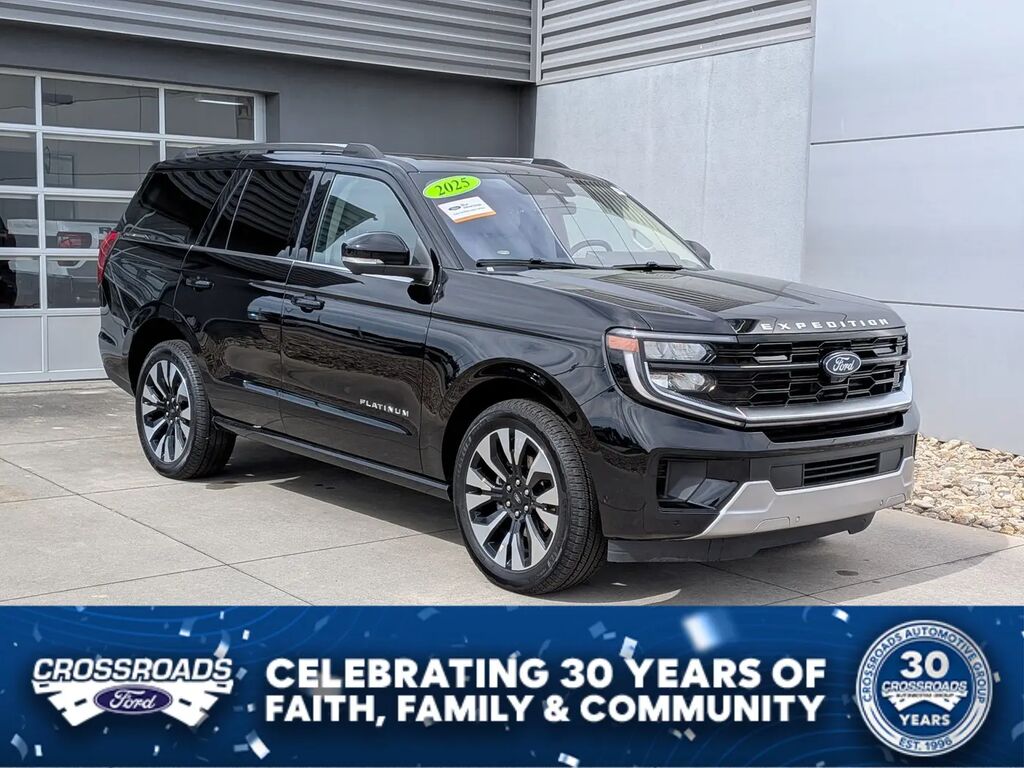 2025 Ford Expedition Platinum — photo 1 of 54
