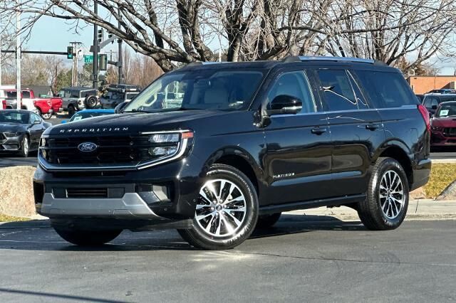 2025 Ford Expedition Platinum — photo 1 of 12