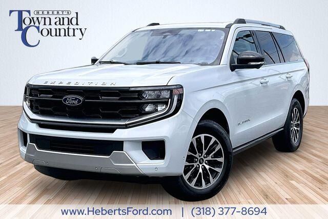 2025 Ford Expedition Platinum — photo 1 of 9