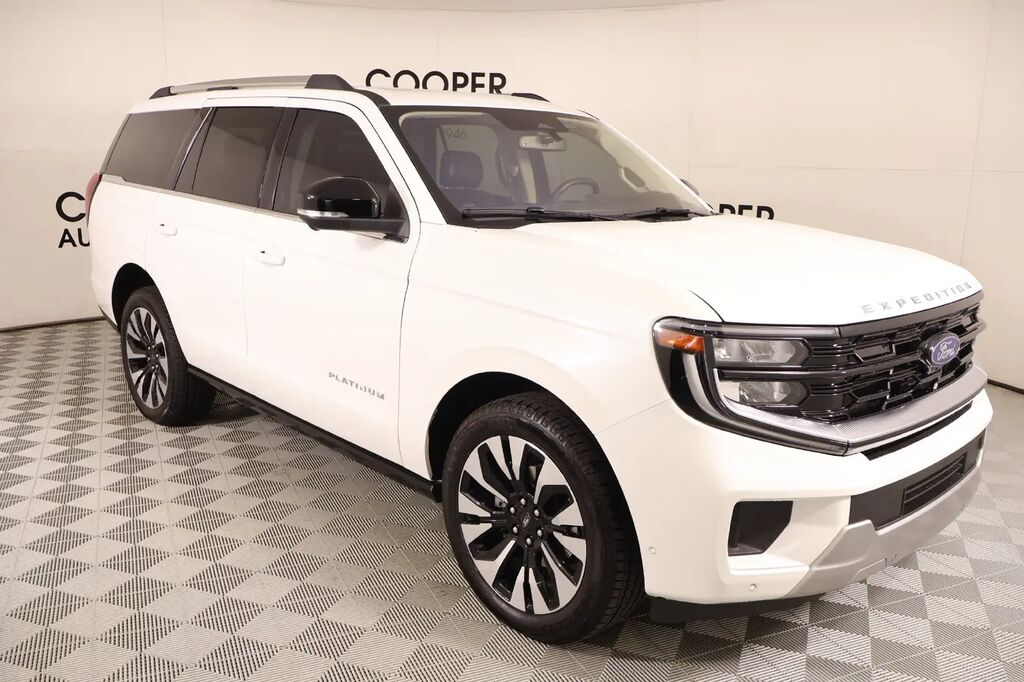 2025 Ford Expedition Platinum — photo 1 of 13