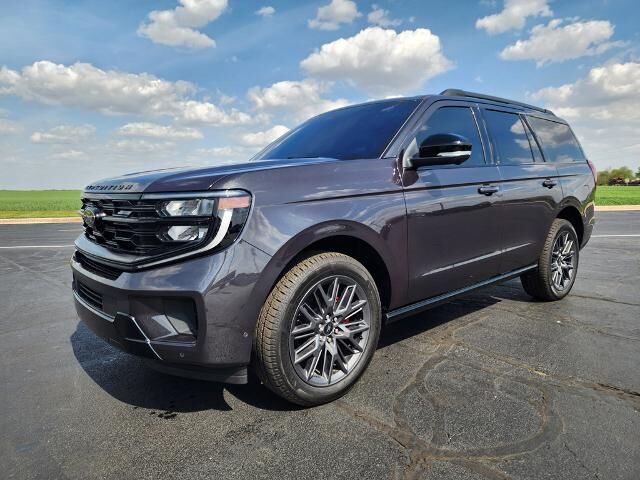 2025 Ford Expedition Platinum — photo 1 of 13