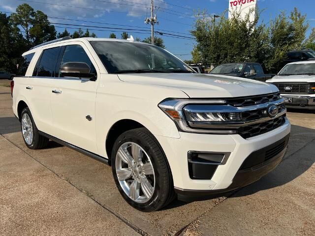 2024 Ford Expedition King Ranch — photo 1 of 13