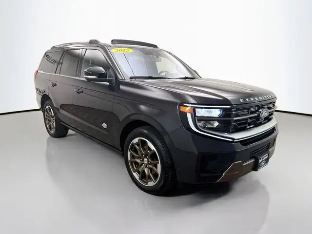 2025 Ford Expedition King Ranch — photo 1 of 13