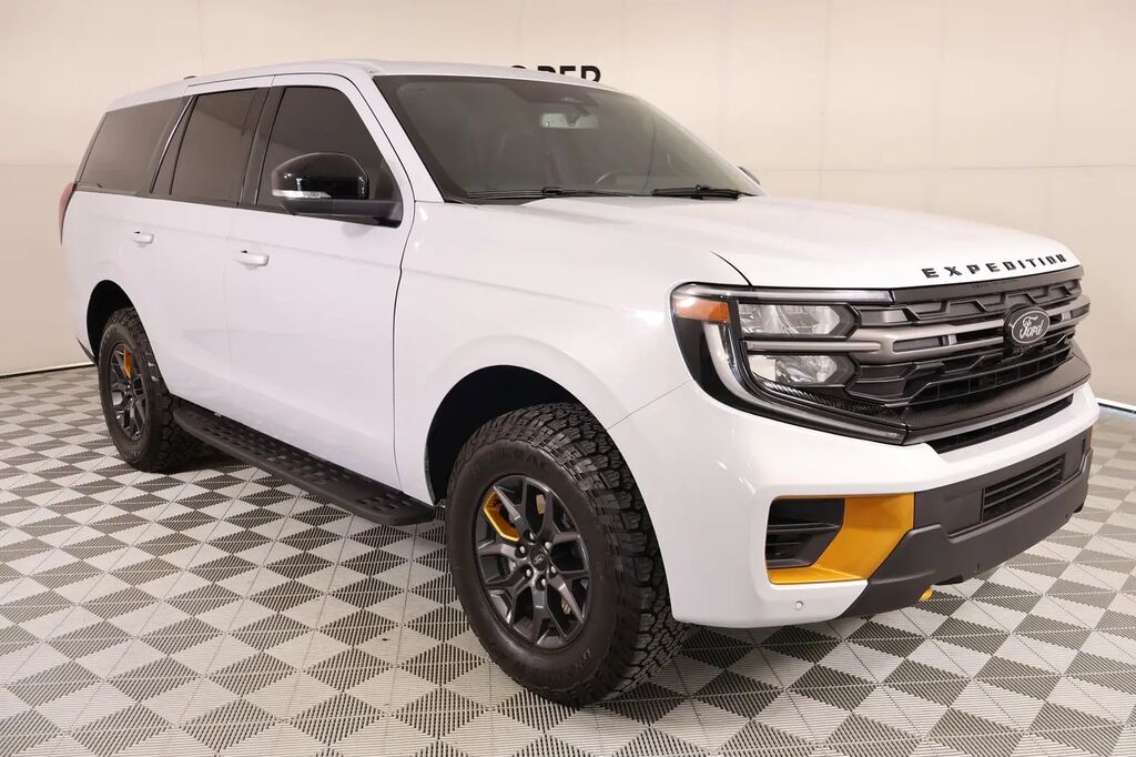 2026 Ford Expedition Tremor — photo 1 of 26