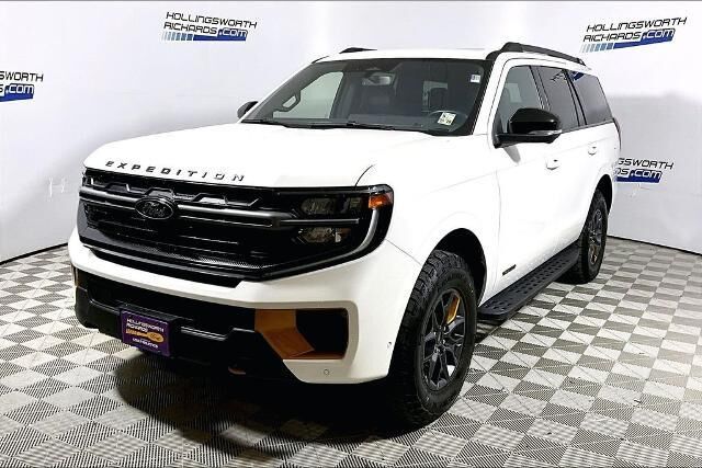 2025 Ford Expedition Tremor — photo 1 of 26