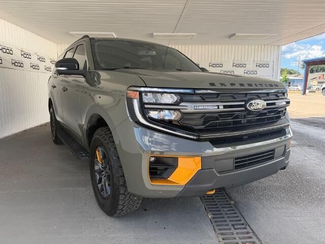 2025 Ford Expedition Tremor — photo 1 of 26