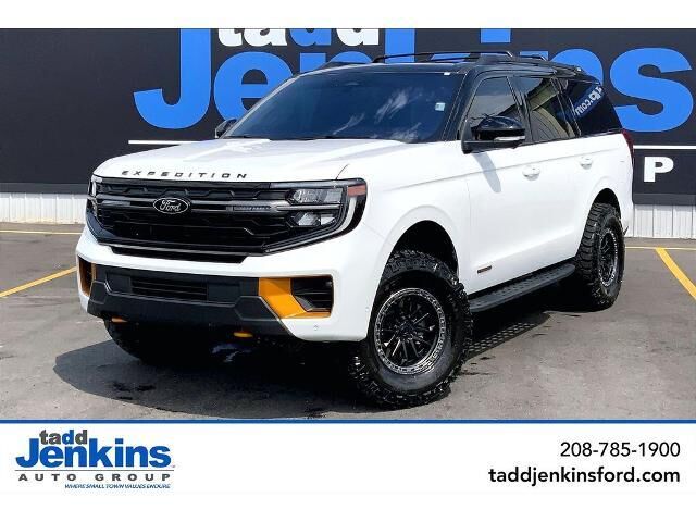 2025 Ford Expedition Tremor — photo 1 of 13