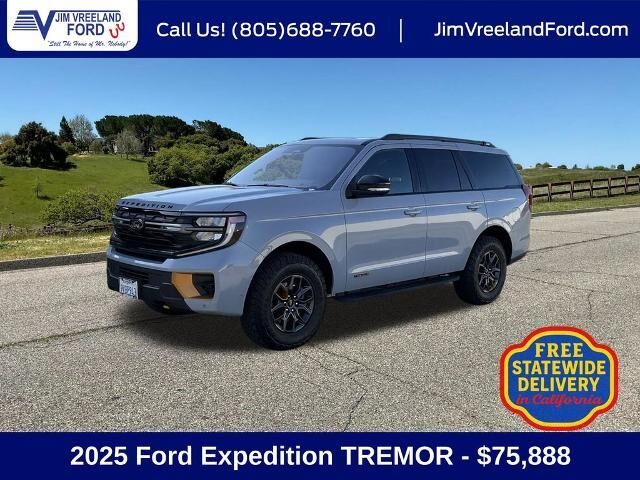 2025 Ford Expedition Tremor — photo 1 of 26
