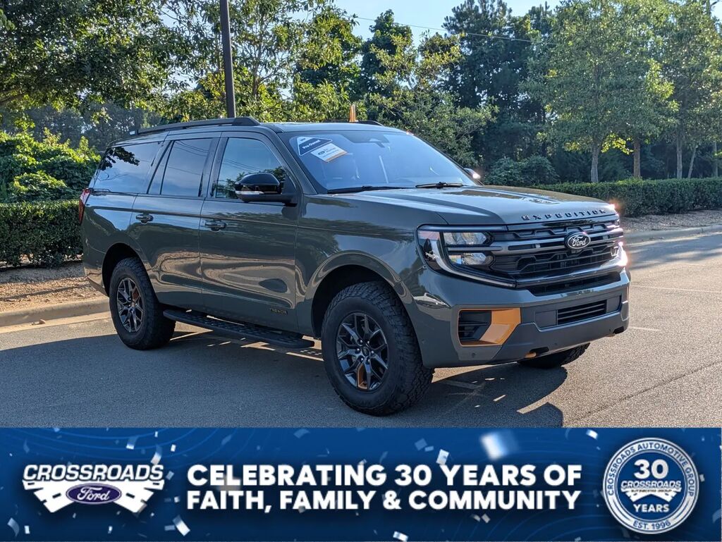 2025 Ford Expedition Tremor — photo 1 of 33