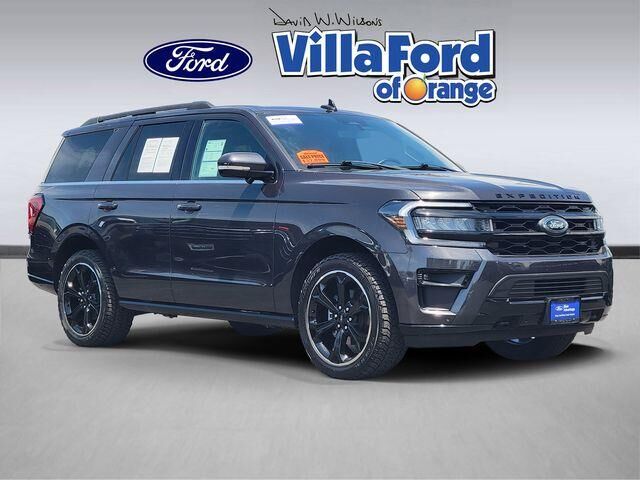 2023 Ford Expedition Limited — photo 1 of 52