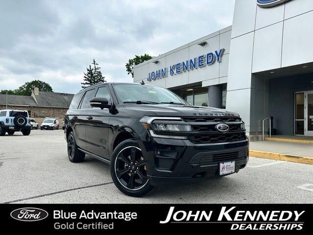 2023 Ford Expedition Limited — photo 1 of 8