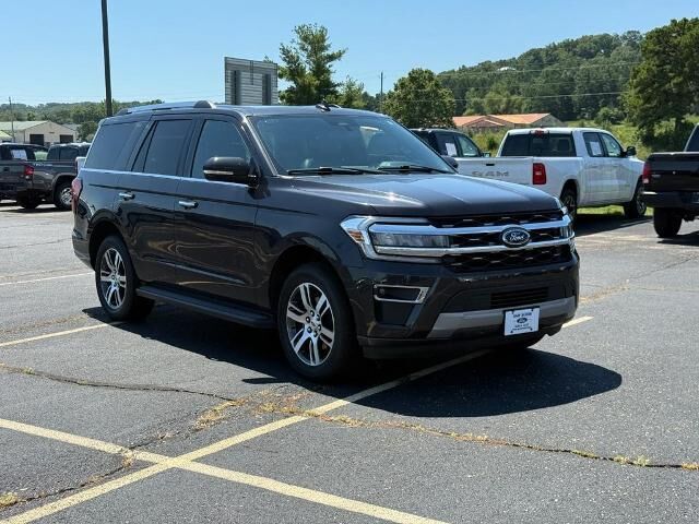 2024 Ford Expedition Limited — photo 1 of 13