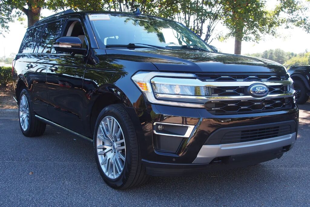 2024 Ford Expedition Limited — photo 1 of 13