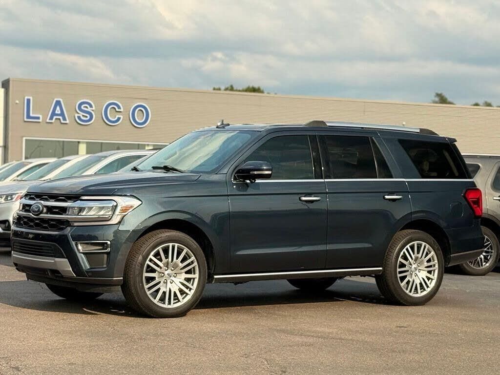 2023 Ford Expedition Limited — photo 1 of 14