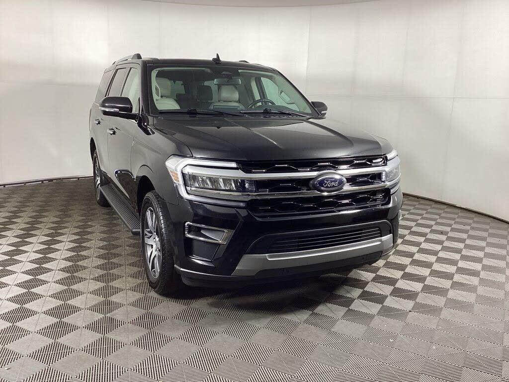 2024 Ford Expedition Limited — photo 1 of 28