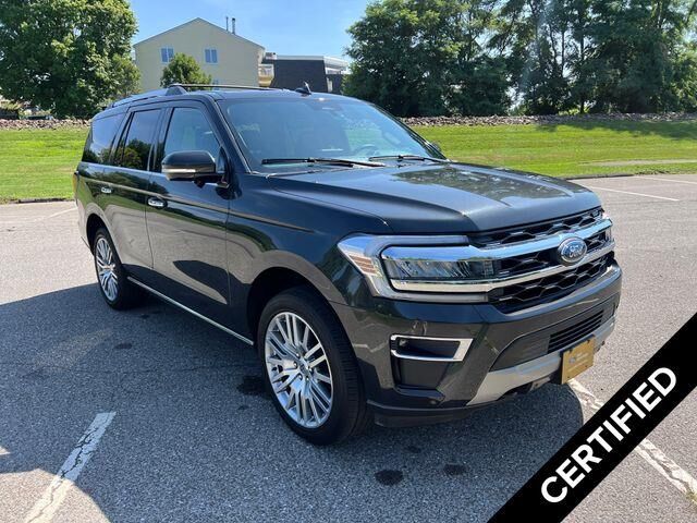 2023 Ford Expedition Limited — photo 1 of 13