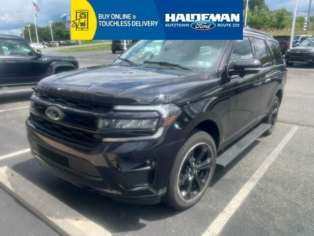 2023 Ford Expedition Limited — photo 1 of 2