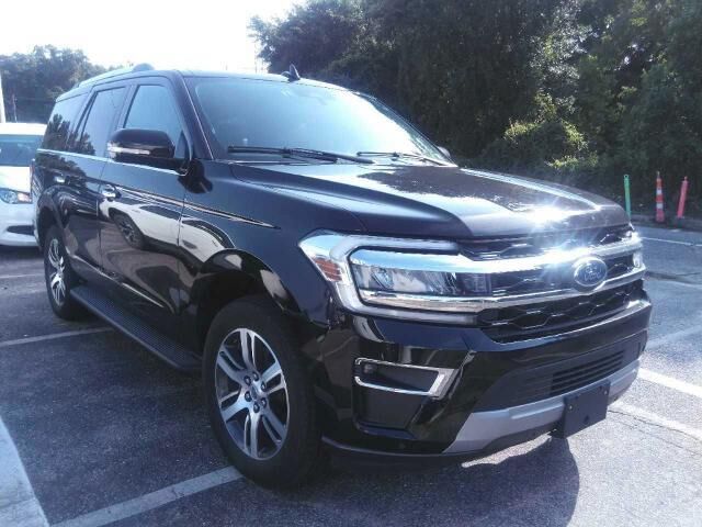 2024 Ford Expedition Limited — photo 1 of 13
