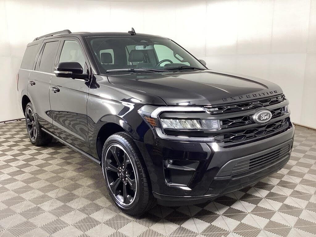 2024 Ford Expedition Limited — photo 1 of 15