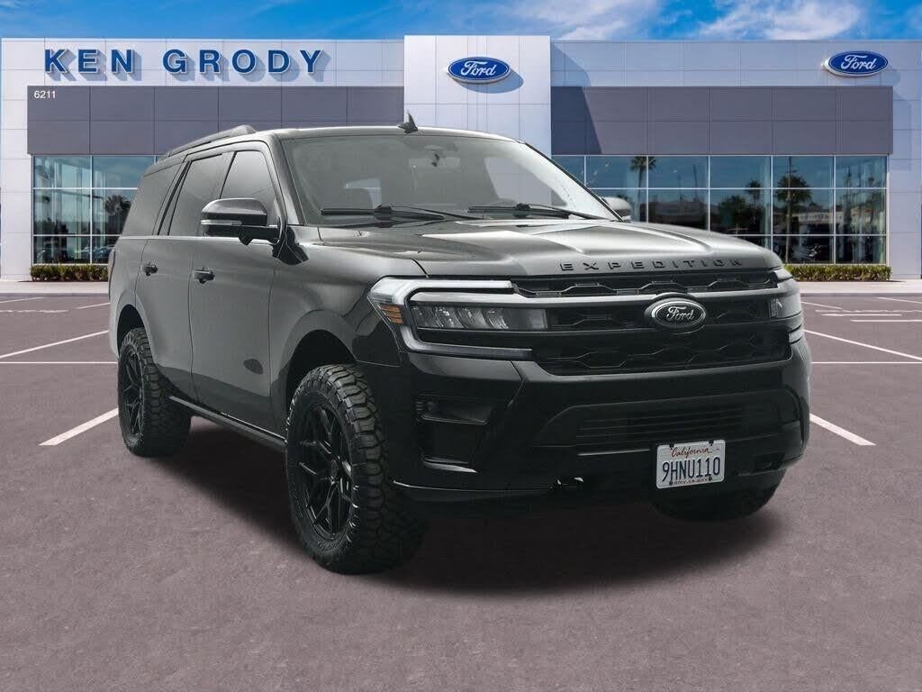 2023 Ford Expedition Limited — photo 1 of 1