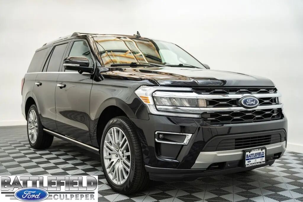 2024 Ford Expedition Limited — photo 1 of 8