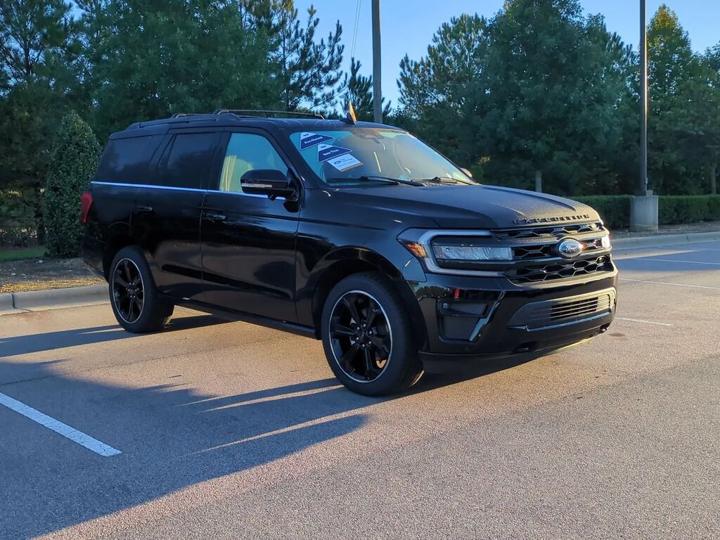 2023 Ford Expedition Limited — photo 1 of 13