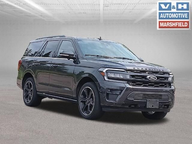 2023 Ford Expedition Limited — photo 1 of 11