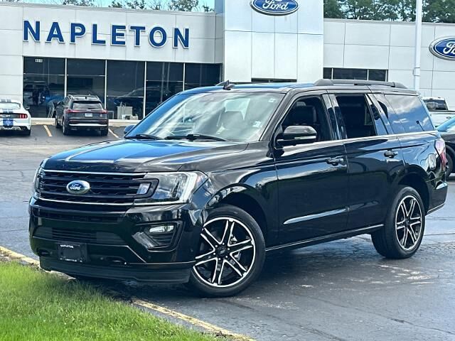 2019 Ford Expedition Limited — photo 1 of 26