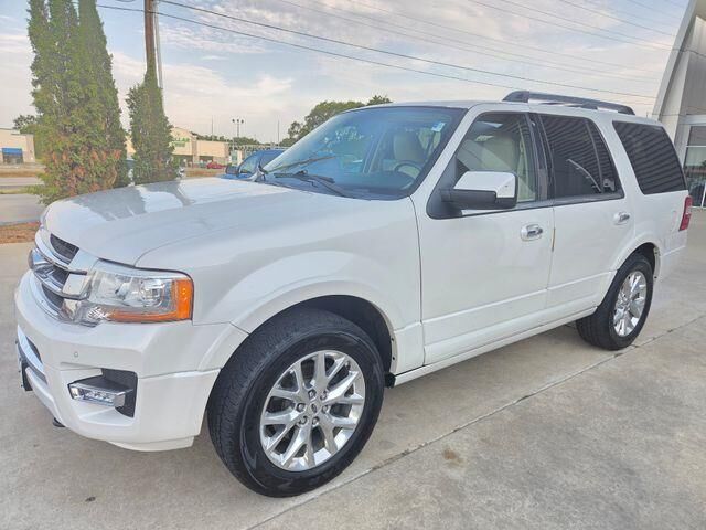 2017 Ford Expedition Limited — photo 1 of 26