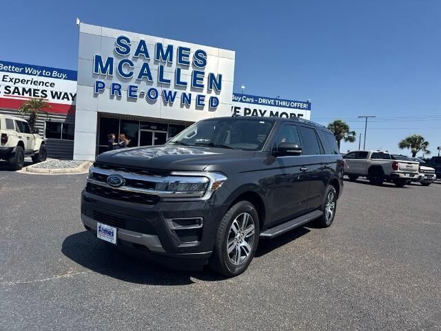 2022 Ford Expedition Limited — photo 1 of 13