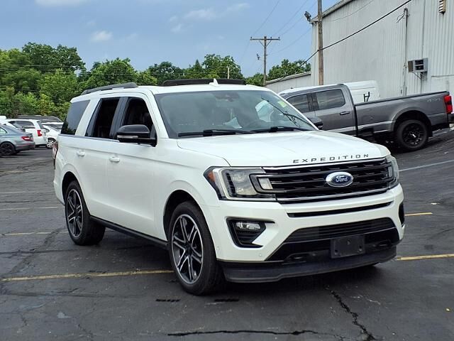 2020 Ford Expedition Limited — photo 1 of 26