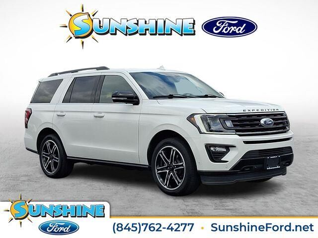2021 Ford Expedition Limited — photo 1 of 39