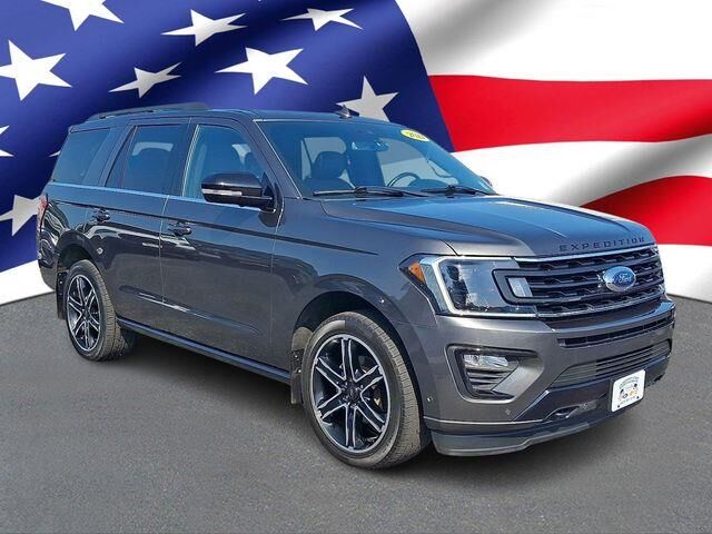 2021 Ford Expedition Limited — photo 1 of 13