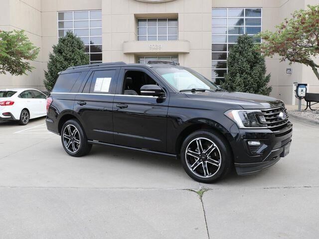 2019 Ford Expedition Limited — photo 1 of 26