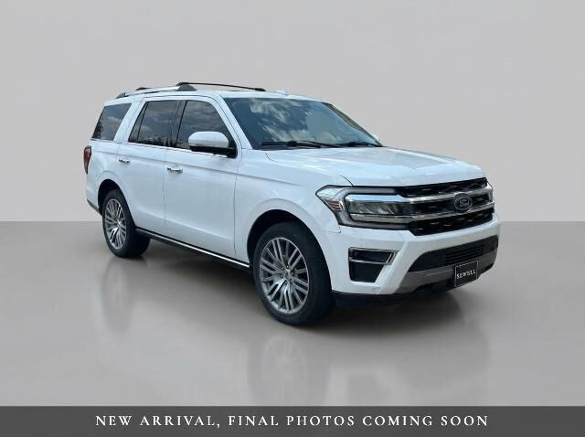 2022 Ford Expedition Limited — photo 1 of 26