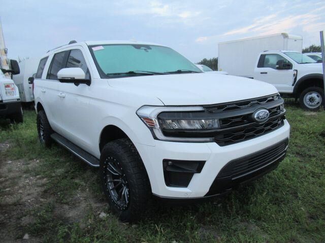2022 Ford Expedition Limited — photo 1 of 1