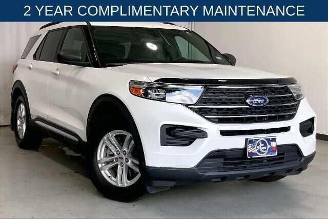 2020 Ford Explorer XLT — photo 1 of 39