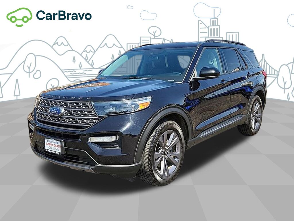 2022 Ford Explorer XLT — photo 1 of 7