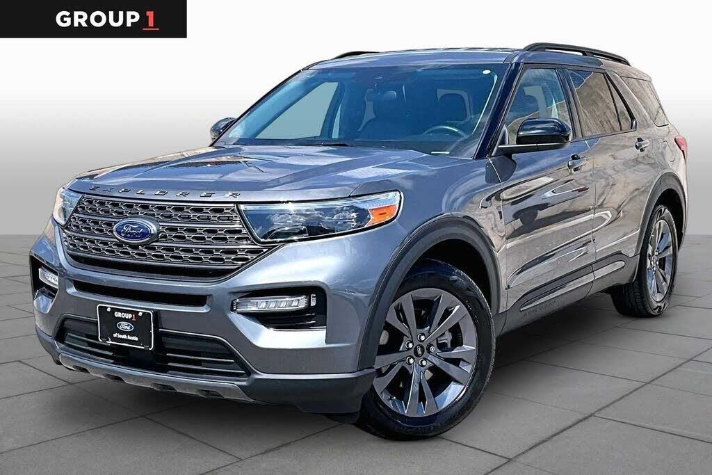 2023 Ford Explorer XLT — photo 1 of 1