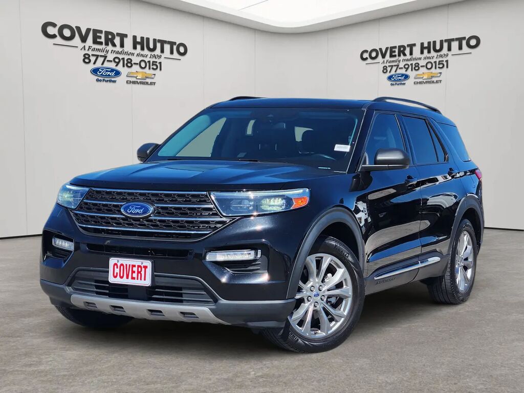 2022 Ford Explorer XLT — photo 1 of 1