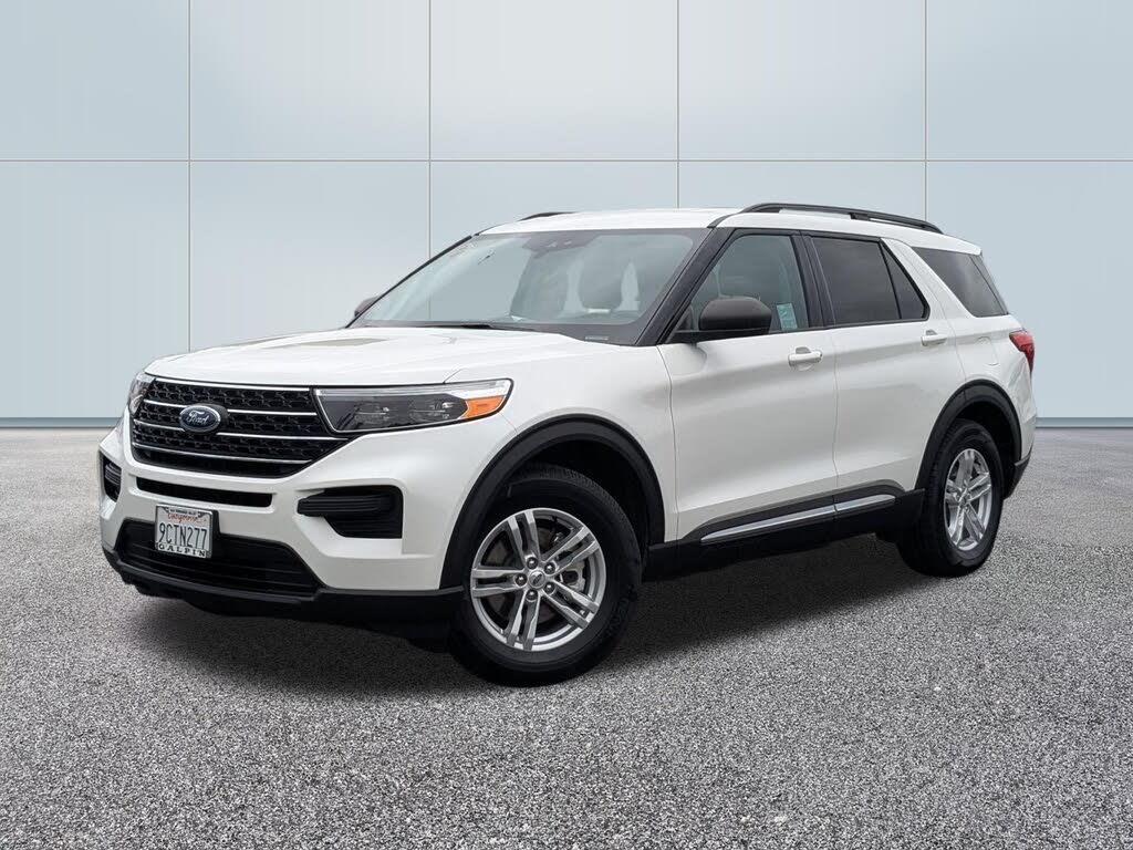2022 Ford Explorer XLT — photo 1 of 1