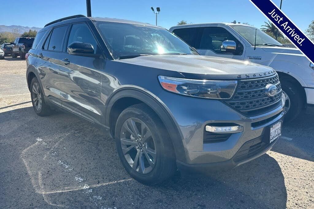 2023 Ford Explorer XLT — photo 1 of 1