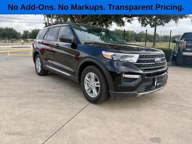2023 Ford Explorer XLT — photo 1 of 26