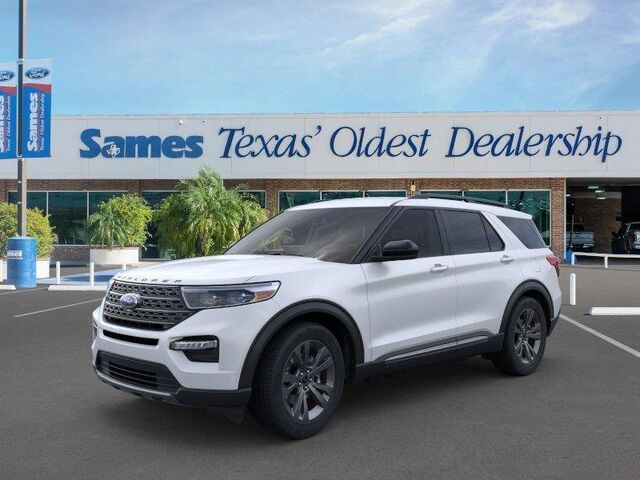 2024 Ford Explorer XLT — photo 1 of 3