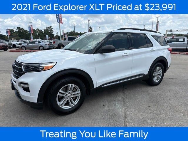 2021 Ford Explorer XLT — photo 1 of 13