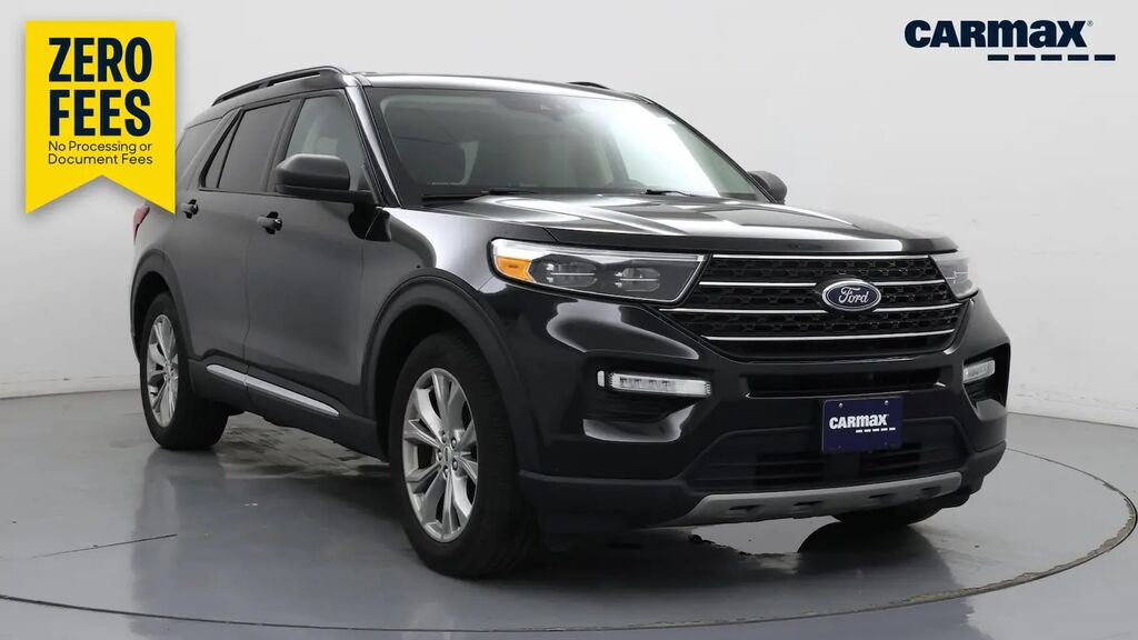 2023 Ford Explorer XLT — photo 1 of 13