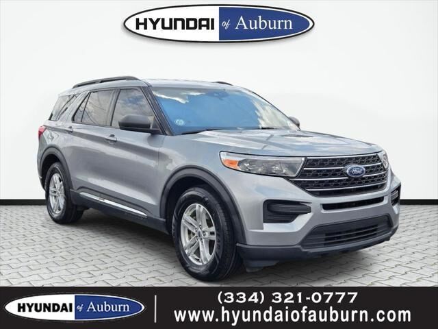 2023 Ford Explorer XLT — photo 1 of 30
